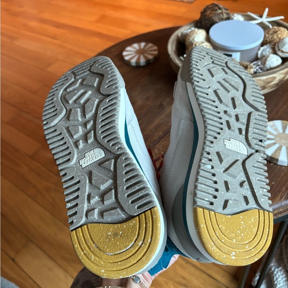 The North Face Back to Berkeley III Sport Waterproof Boots 🩷 - Picture 2 of 4